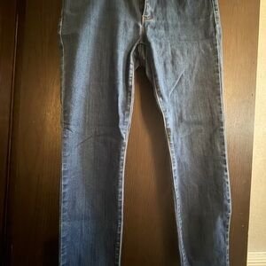 Michael Kors jeans size 6 Izzy Skinny? Women’s 16x26